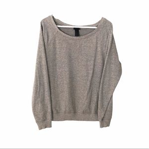 🎉 H&M Grey Long Sleeve Crew Knit